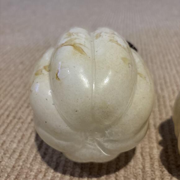 2 Hand Blown Art Glass Pumpkins High Quality - Nice Swirls with vines - Picture 6 of 9